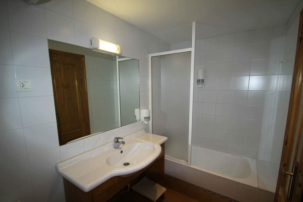 Hotel, Bungalows Y Camping Víu Cameră foto
