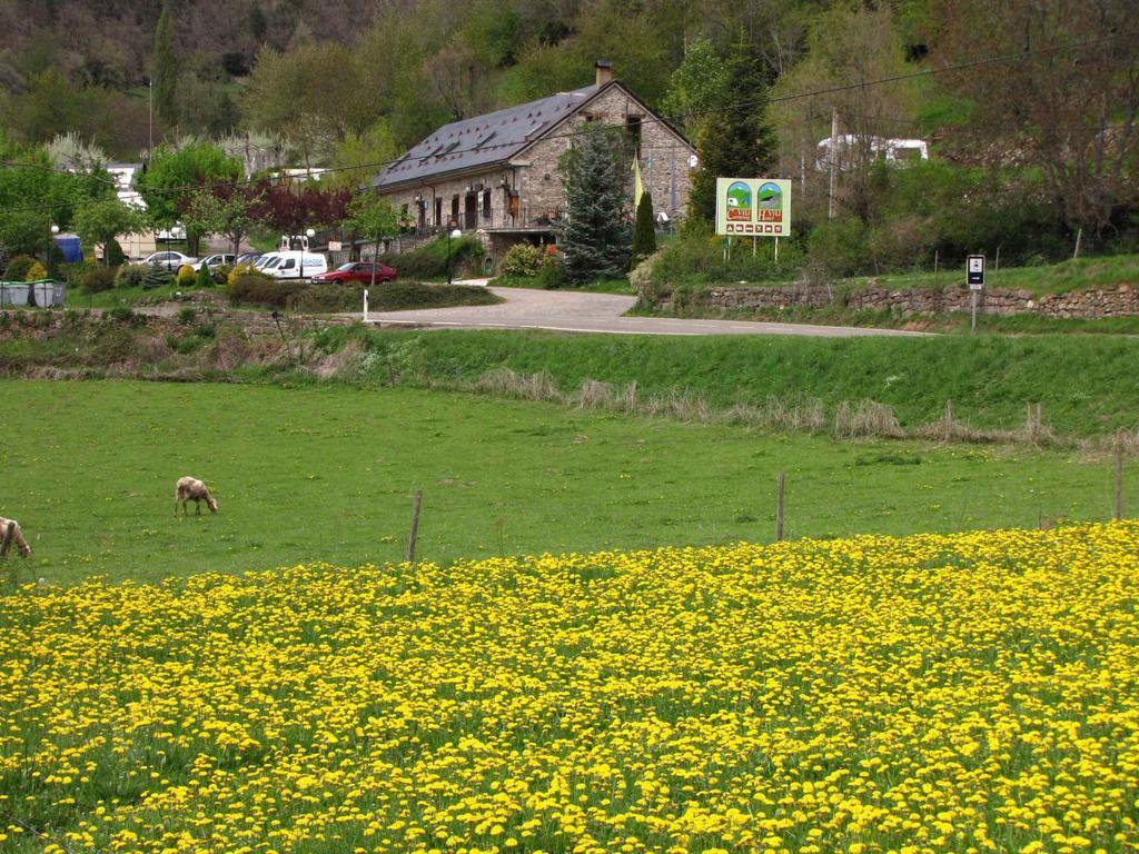 Hotel, Bungalows Y Camping Víu Exterior foto